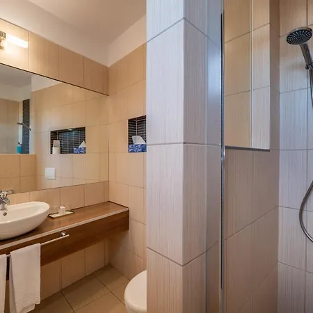 Belassi Hotel 4*