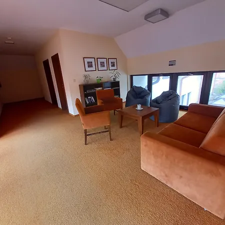 Belassi 4* 波切尼斯